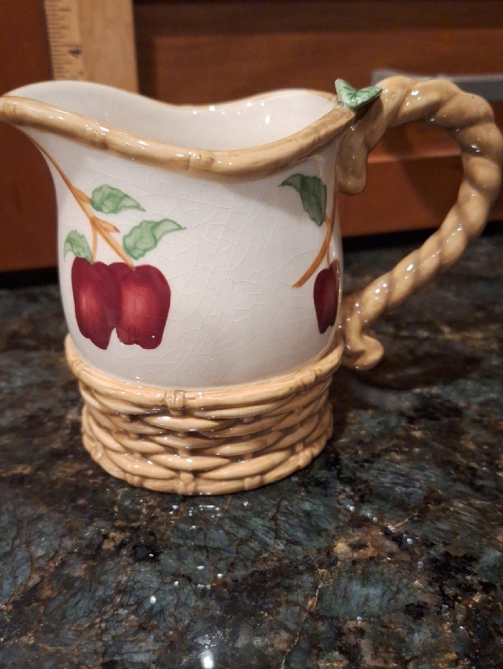 Ceramic Apple Pitcher For Creamer with Wicker-Style Base